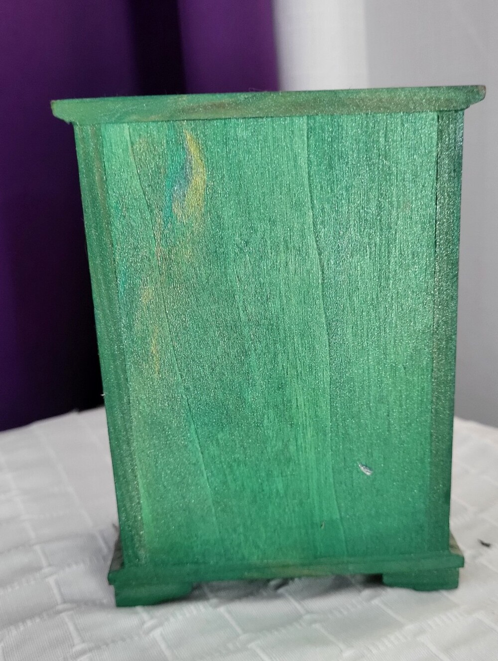Small Hand Made Green Wooden Box - Picture 4 of 7